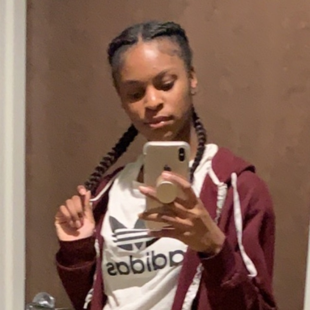 Meet your Posher, Amya